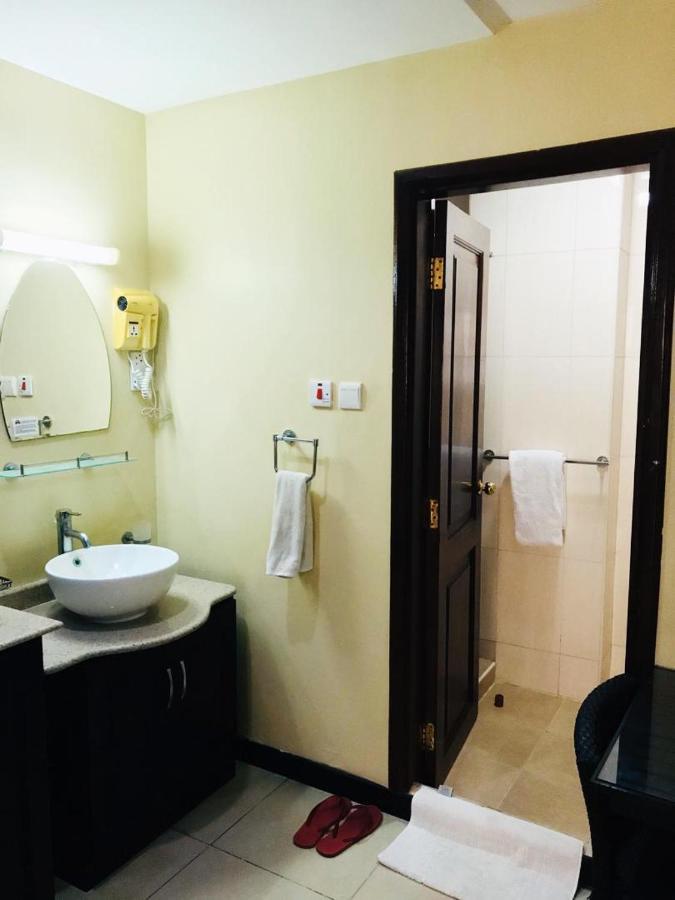 Urban Rose Hotel & Apartments Darüsselam Dış mekan fotoğraf