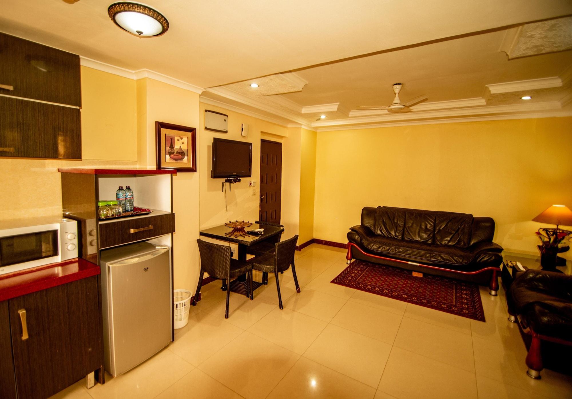 Urban Rose Hotel & Apartments Darüsselam Dış mekan fotoğraf