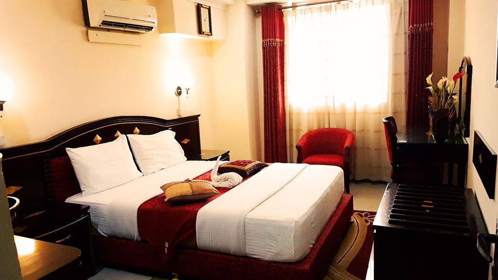 Urban Rose Hotel & Apartments Darüsselam Dış mekan fotoğraf