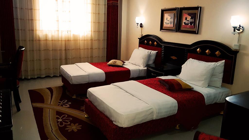 Urban Rose Hotel & Apartments Darüsselam Dış mekan fotoğraf