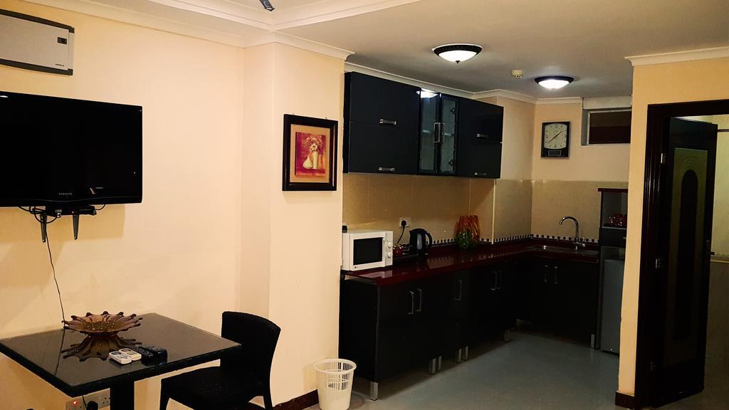 Urban Rose Hotel & Apartments Darüsselam Dış mekan fotoğraf