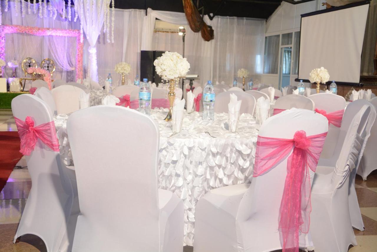 Urban Rose Hotel & Apartments Darüsselam Dış mekan fotoğraf