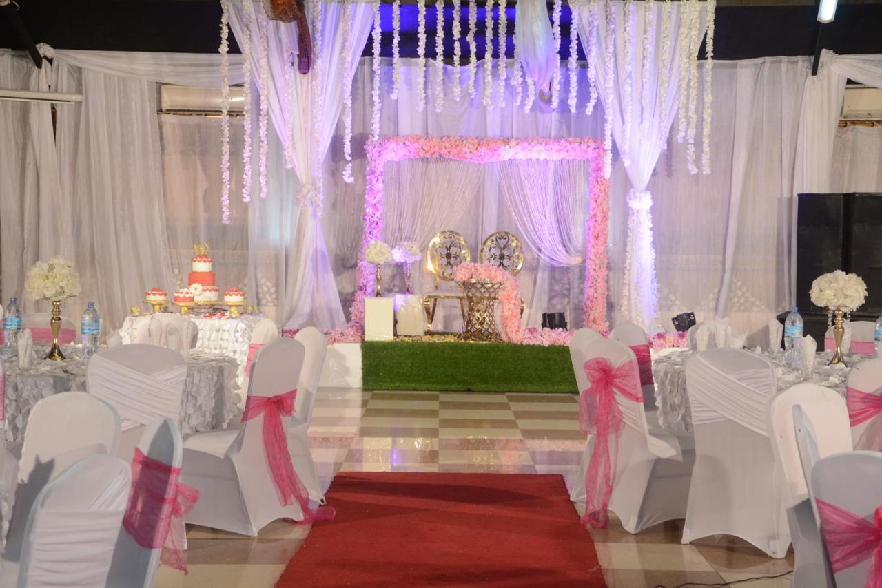 Urban Rose Hotel & Apartments Darüsselam Dış mekan fotoğraf